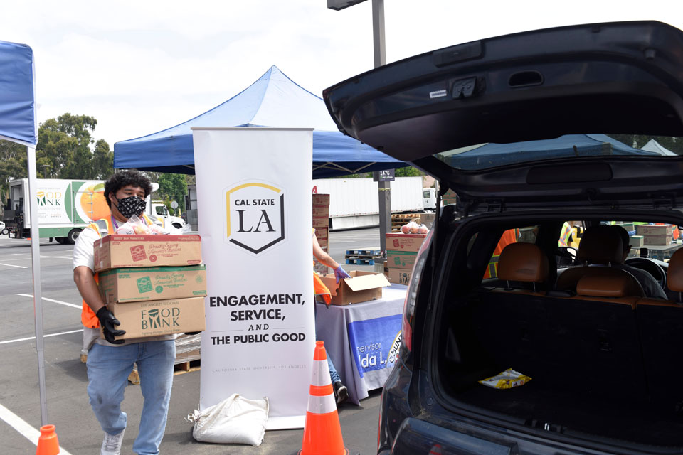 Cal State LA partners with Los Angeles Regional Food Bank, L.A. County for community food distribution