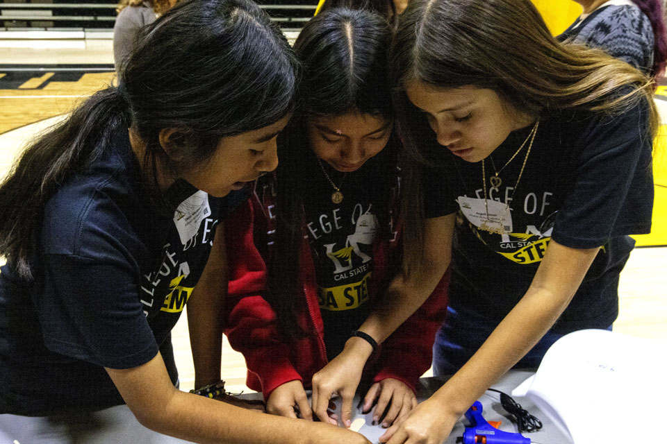 MESA STEM Day at Cal State LA draws 750 young, aspiring scientists for its 20th anniversary event