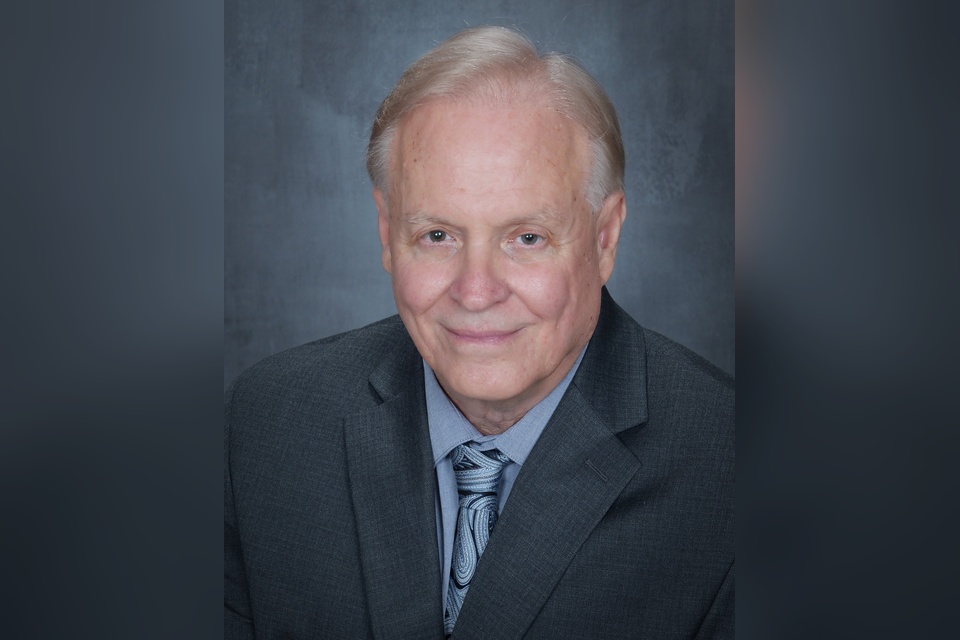 Cal State LA professor receives international geology mentorship award
